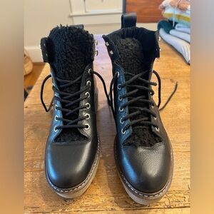 Shoe of the bear Copenhagen lace up boots